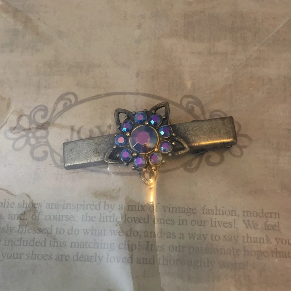 2 Joyfolie hair clips barrettes